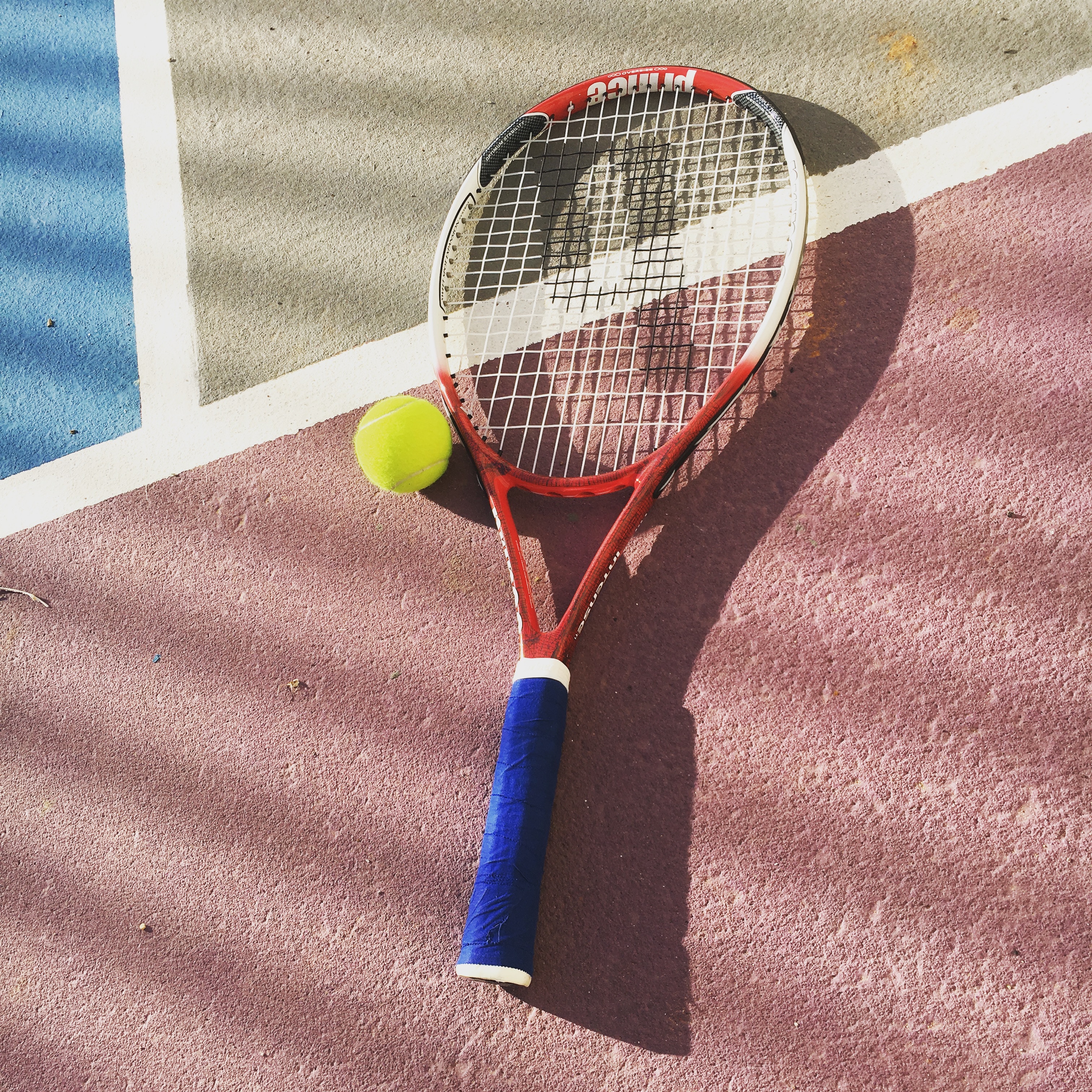 テニスの軟式と硬式の違い。中学生へのソフトテニスと硬式テニスのおすすめはどちら？