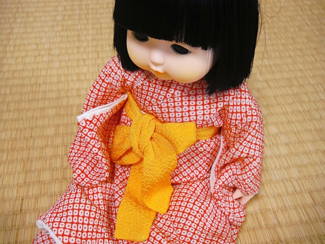 ひな祭りの市松人形。片づけと処分の方法について。