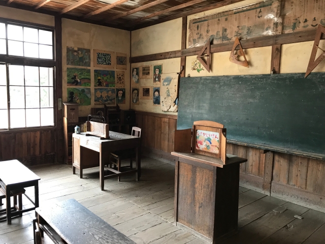 岬の分教場の教室