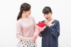 結婚して初めての母の日!プレゼントを義母にあげない?あげる?
