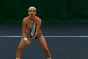 テニスのフットワークに対する意識。回り込みとチャンスボールのコツ!